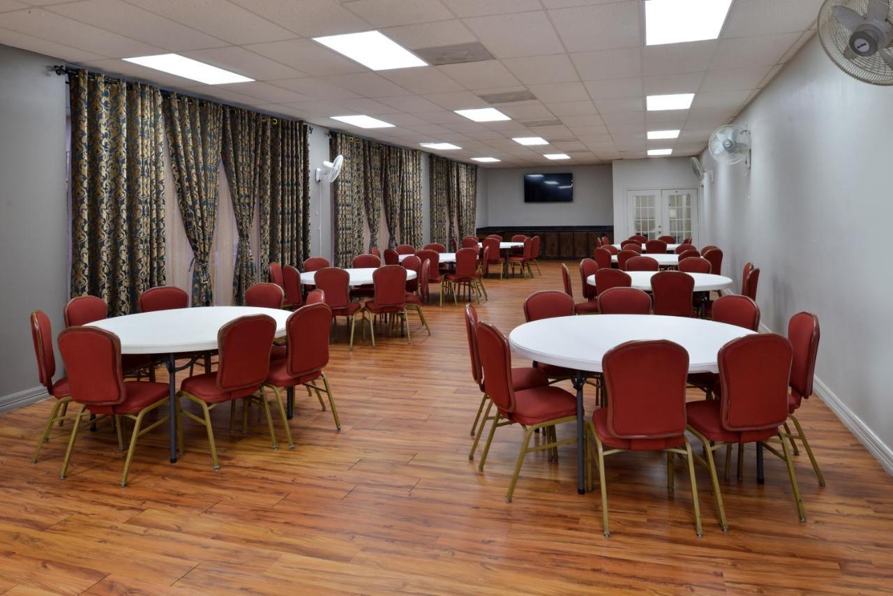 נדרלנד Airport Inn מראה חיצוני תמונה